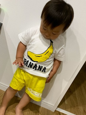 「黄色コーデ」｜「アイテム（スウェットパンツ）」を使った、10606kidsさん（キッズ・80cm）の春コーディネート