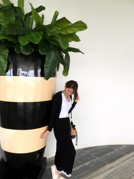 「travel」｜「アイテム（アクセサリー）」を使った、【Muel Chic】中村沙織さん（レディース・162cm）の冬コーディネート