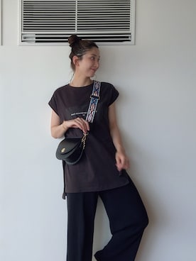 「LAYMEE（レイミー）のアイテム（パンツ）」を使った、【Muel Chic】中村沙織さん（レディース・162cm）の春コーディネート