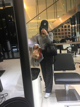 「POOL（プール）のアイテム（バッグ）」を使った、愛麗絲さん（レディース・162cm）の夏コーディネート