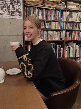 「タートルネック」｜「アイテム（タンクトップ）」を使った、나 츠さん（レディース・164cm）の冬コーディネート