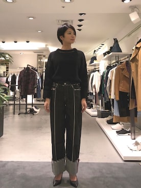 「DIESEL（ディーゼル）の00SBKL0NATK（ニット/セーター、ブラック系）」を使った、ほんな　こつねさん（レディース）の冬コーディネート