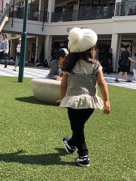 「COMME CA ISM（コムサイズム）のアイテム（ハンチング/ベレー帽）」を使った、RIUさん（キッズ・80cm）の春コーディネート