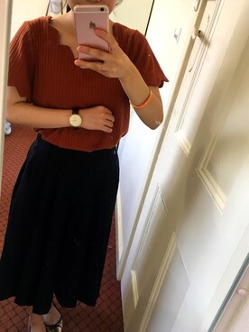 「BROWN」｜「アイテム（アクセサリー）」を使った、Runaさん（レディース・152cm）の秋コーディネート