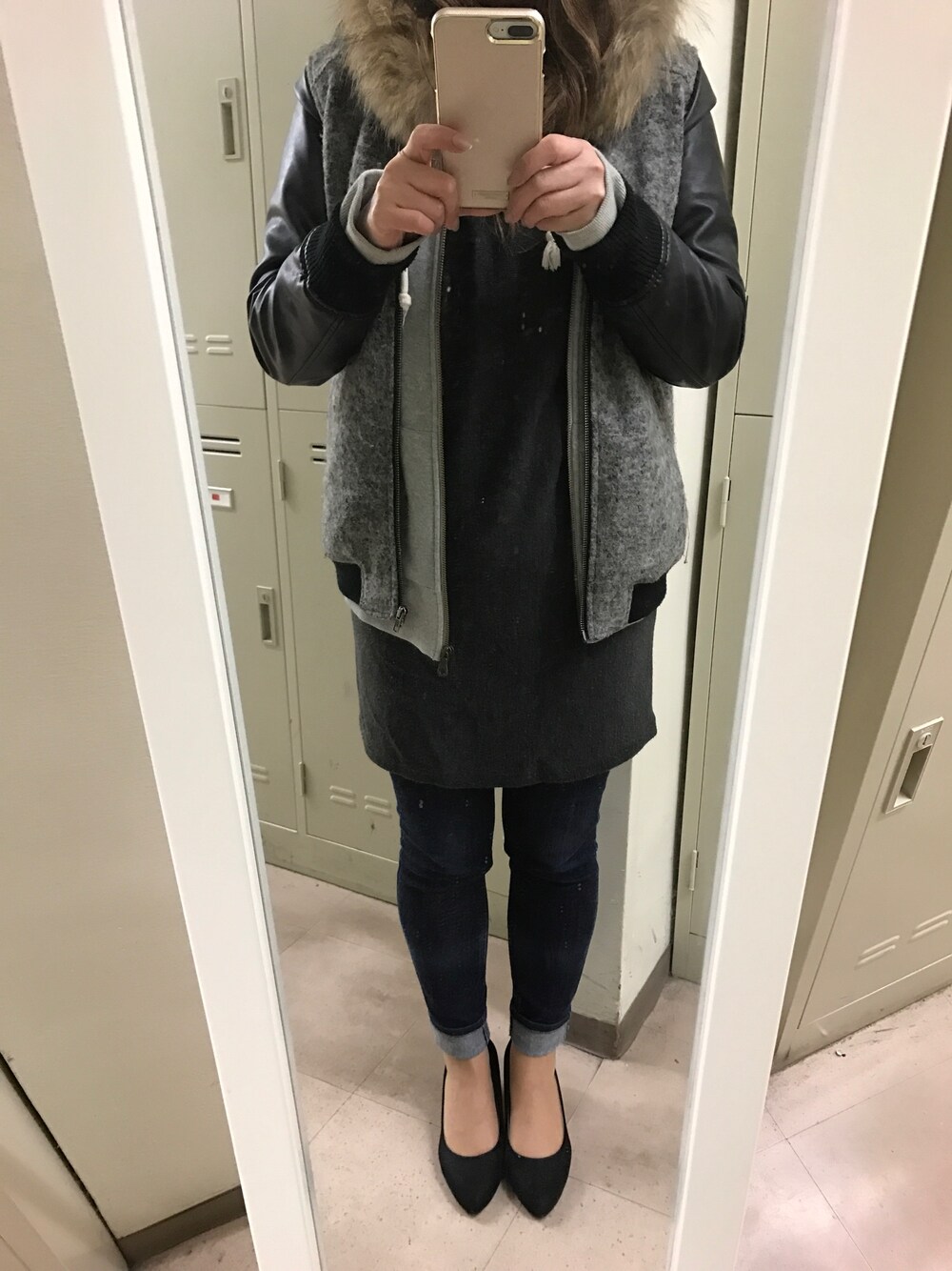「AZUL by moussyのアイテム（チュニック、グレー系）」を使った、ゆかりんさん（レディース・158cm）の冬コーディネートの1枚目の写真