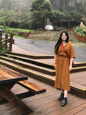 「MEIER.Q（マイヤーキュー）のアイテム（シャツワンピース）」を使った、西西爾さん（レディース・156cm）の秋コーディネート