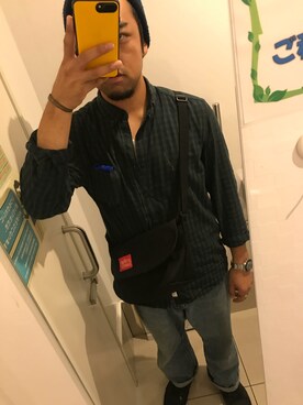 「アイテム（ニットキャップ/ビーニー、ブルー系）」を使った、とどちゃん(91Jヘビロテ中)さん（メンズ・174cm）の秋コーディネート