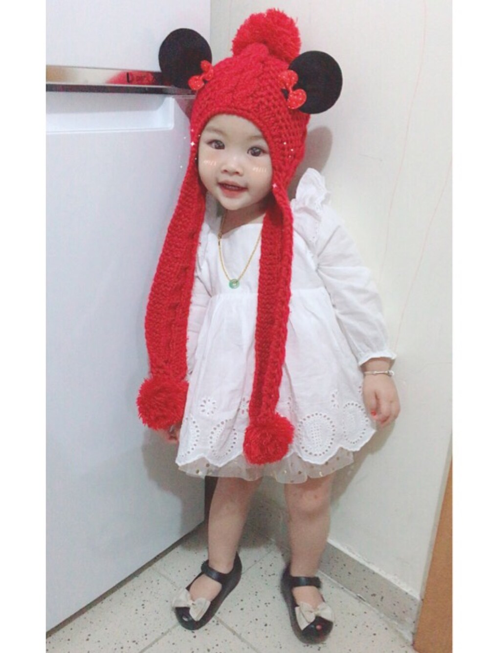 「babygirl 、Cute、lovely」｜「路邊攤のアイテム（ワンピース、ホワイト系）」を使った、Mantha1125andreyさん（キッズ・80cm）の冬コーディネートの1枚目の写真