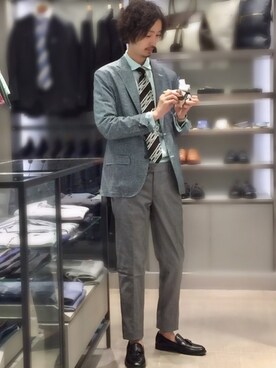 「#ジャケット」｜「アイテム（スラックス）」を使った、安達さん（メンズ・175cm）の春コーディネート