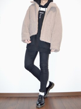 「SHAREEF（シャリーフ）のアイテム（パーカー）」を使った、mello👻さん（メンズ・167cm）の冬コーディネート
