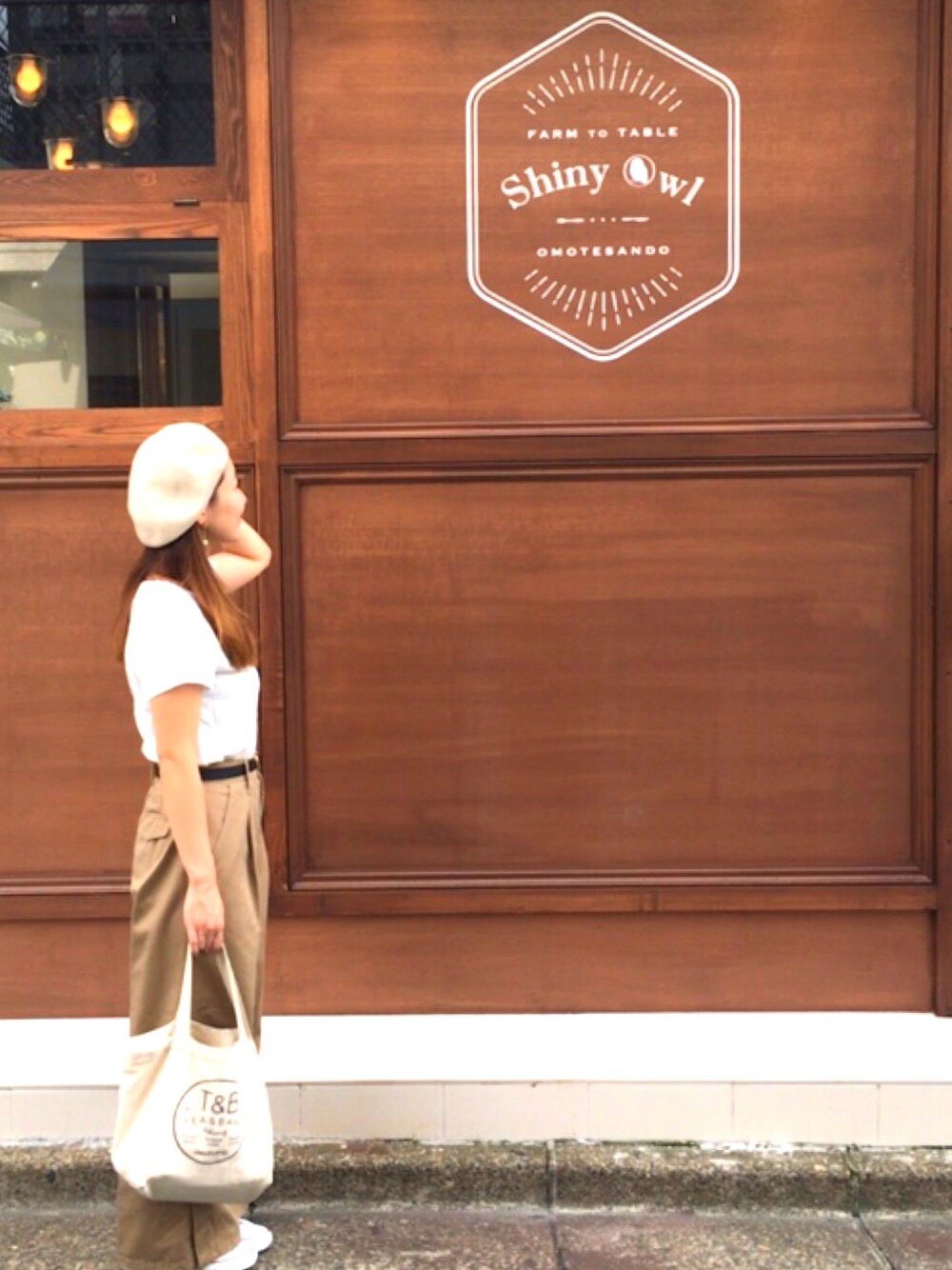 「AZUL by moussyのｵｰｶﾞﾆｯｸｺｯﾄﾝVﾈｯｸ半袖PO（Tシャツ/カットソー、ホワイト系）」を使った、☾さん（レディース・154cm）の秋コーディネートの1枚目の写真