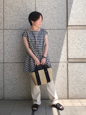 「URBAN RESEARCH DOORS（アーバンリサーチドアーズ）のハイライズデニムパンツ（デニムパンツ）」を使った、HARUKAさん（レディース・149cm）の春コーディネート