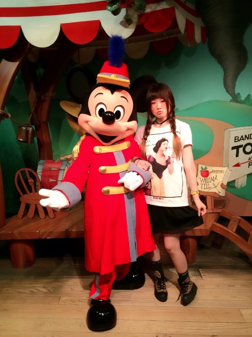「白雪姫、Tシャツ、ディズニー、さくらんぼ、ミッキー、グリ、ヒゲ、刺青、セクシー、パンク」｜「宇宙百貨のアイテム（Tシャツ/カットソー、ホワイト系）」を使った、れもねーどさん（レディース・157cm）の夏コーディネートの1枚目の写真