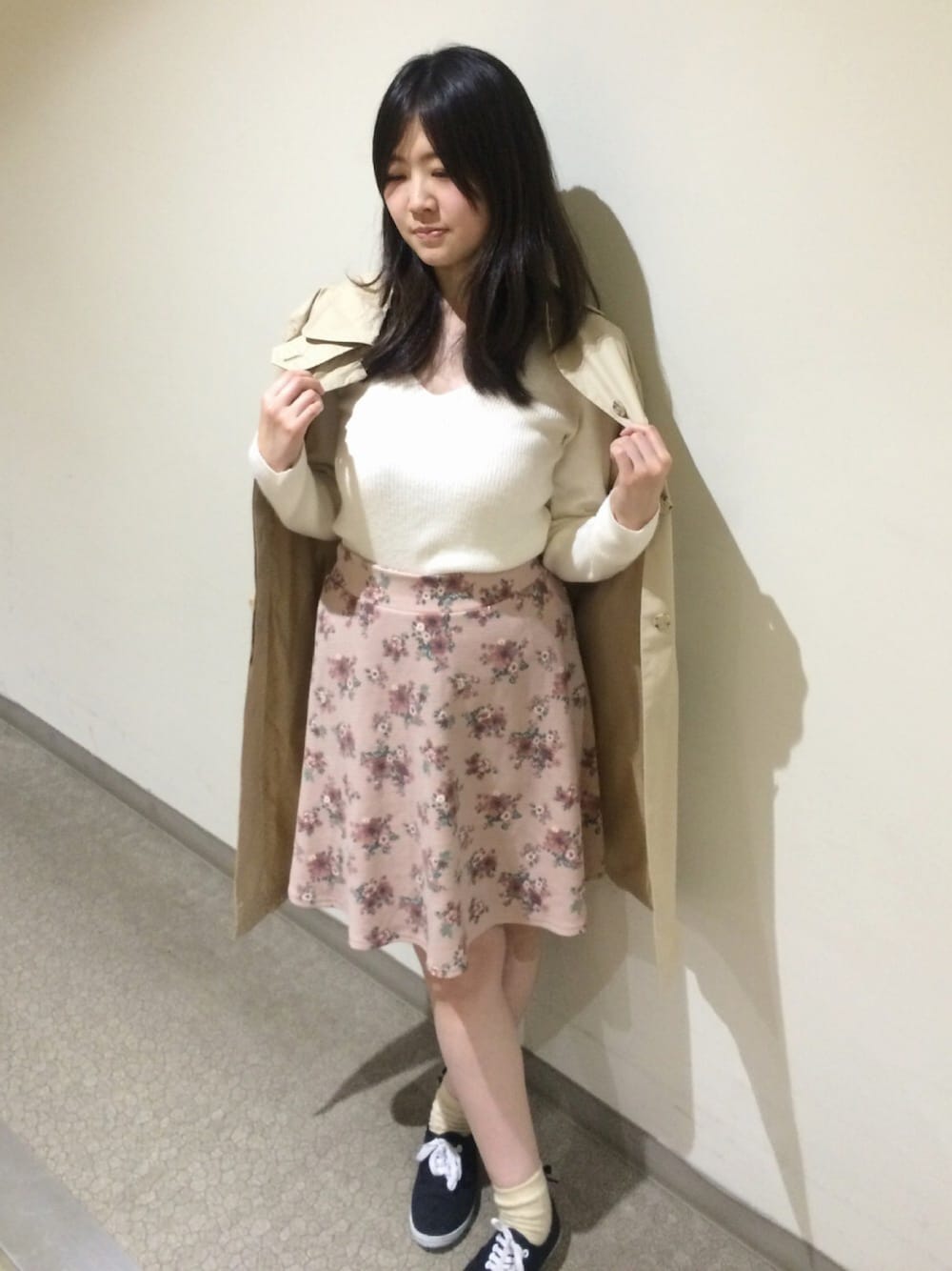 「ナチュラル、清楚、大学、就活、オールシーズン」｜「友達からの貰い物♡のアイテム（スカート、ベージュ系）」を使った、れもねーどさん（レディース・157cm）の春コーディネートの1枚目の写真