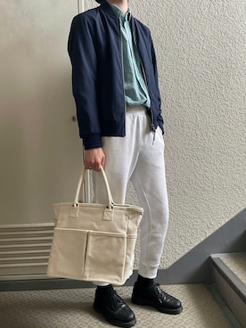 「usedのアイテム（トートバッグ、ベージュ系）」を使った、Kohsakaさん（メンズ・174cm）の春コーディネート