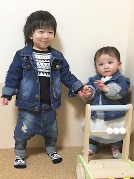 「Right-on KIDS（ライトオンキッズ）のアイテム（ニット/セーター）」を使った、megumicchi__さん（キッズ・90cm）の冬コーディネート