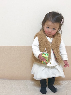 「アイテム（ベスト）」を使った、megumicchi__さん（キッズ・80cm）の冬コーディネート