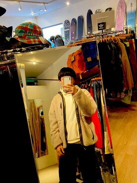 「アイテム（スラックス）」を使った、ひびきさん（メンズ・180cm・10代）の春コーディネート
