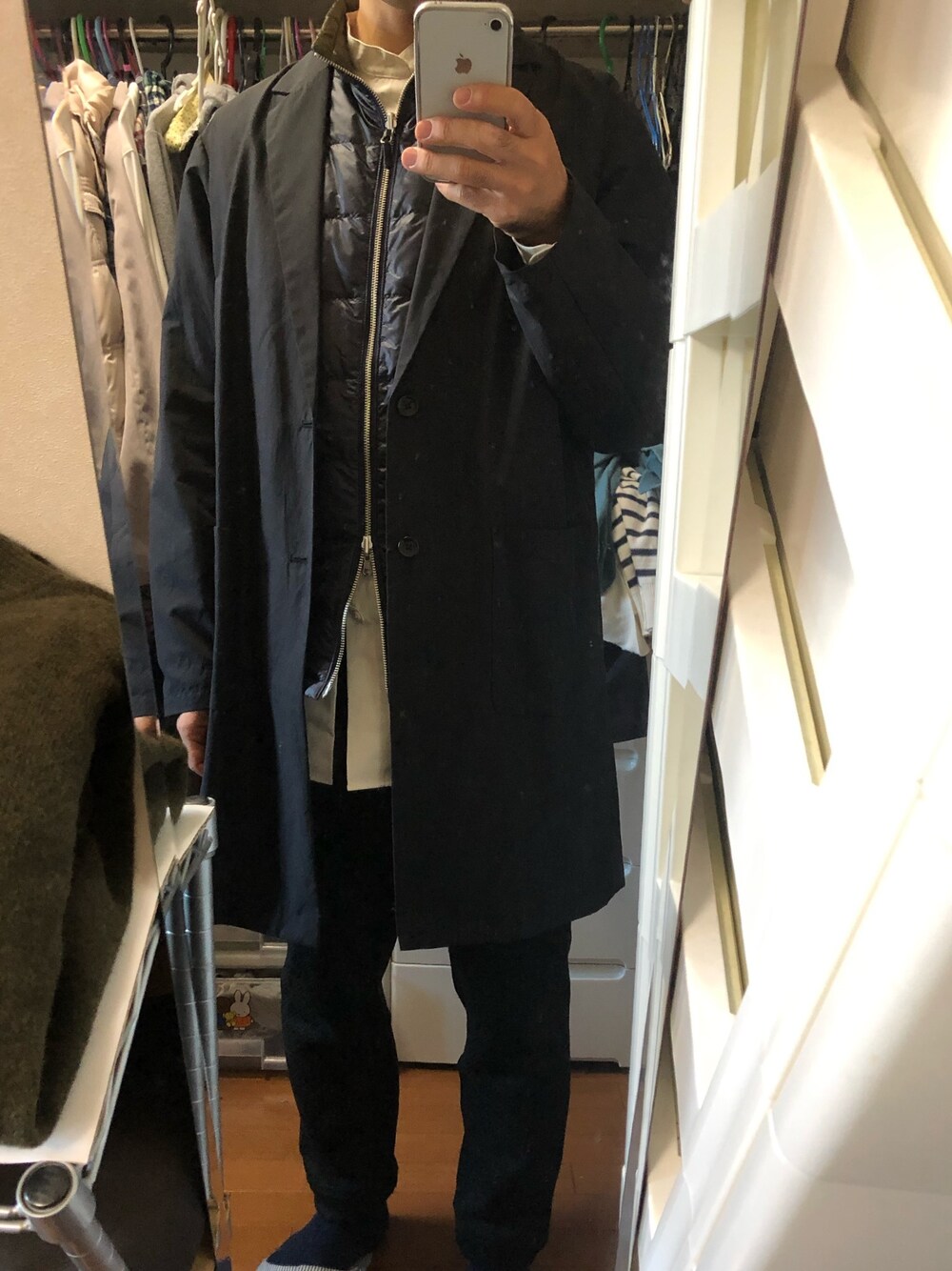 「UNIQLOのアイテム（シャツ/ブラウス、ベージュ系）」を使った、りゅさん（メンズ・178cm）の冬コーディネートの1枚目の写真