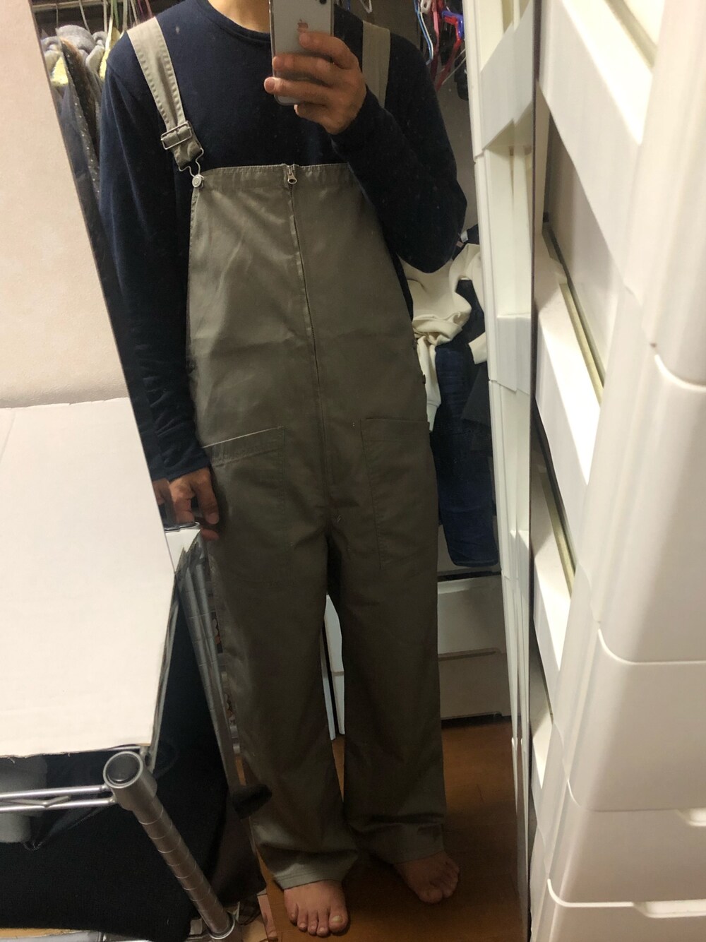「オーバーオール」｜「WEGOのアイテム（サロペット/オーバーオール、グレー系）」を使った、りゅさん（メンズ・178cm）の春コーディネートの1枚目の写真