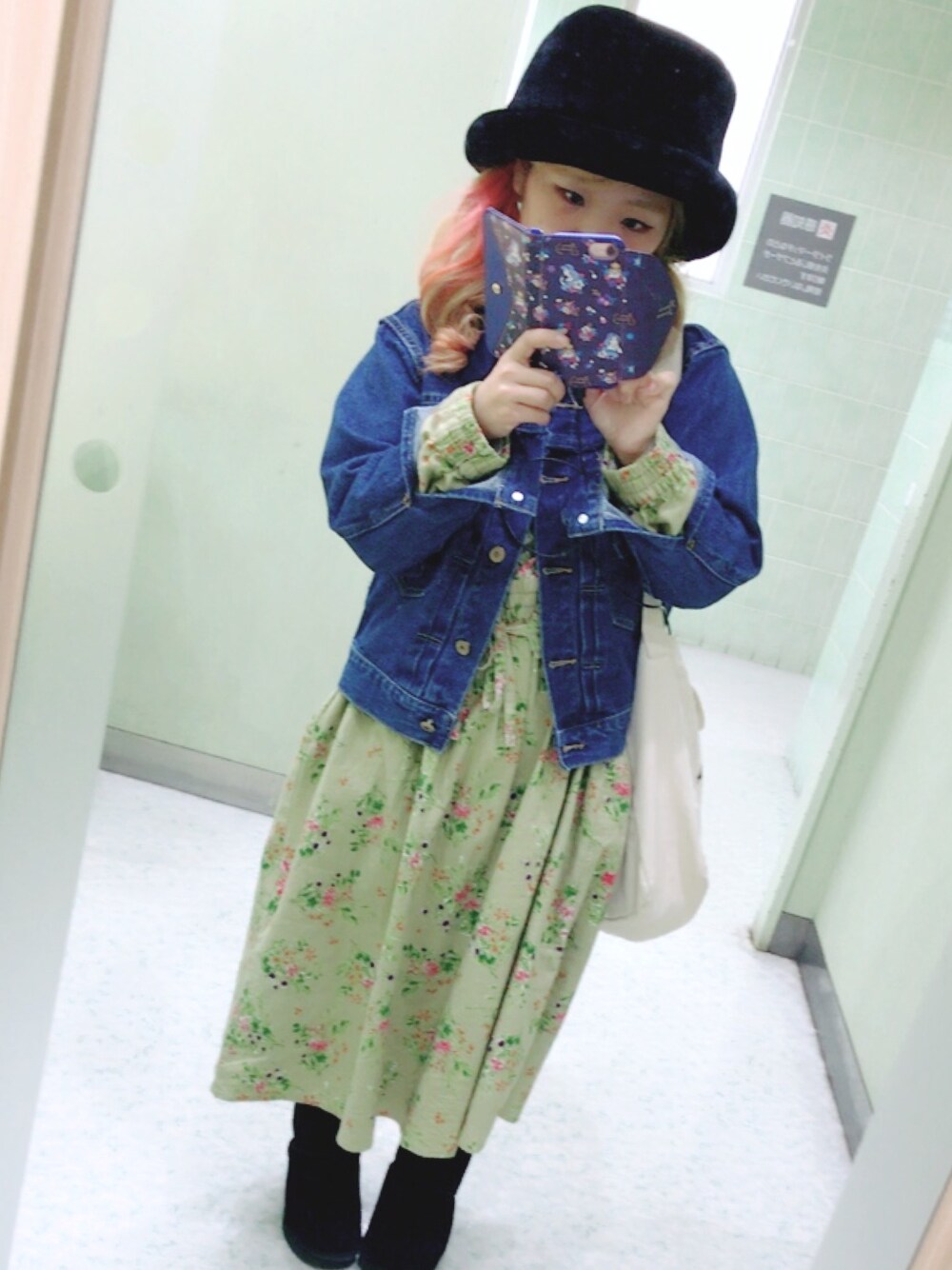 「Crisp、SM2、merry jenny、イルビゾンテ、お買い物」｜「merry jennyのFur HAT（ハット、ブラック系）」を使った、amiさん（レディース・145cm）の秋コーディネートの1枚目の写真