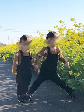 「お揃い」｜「アイテム（オールインワン・サロペット）」を使った、YUKI☻໊*೨⋆*✩さん（キッズ・100cm）の春コーディネート