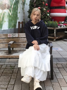 「RUBY AND YOU（ルビーアンドユー）のアイテム（パーカー）」を使った、AMOさん（レディース・168cm）の秋コーディネート