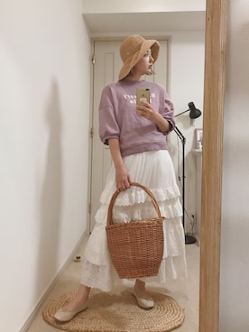 「RUBY AND YOU（ルビーアンドユー）のアイテム（スウェット）」を使った、AMOさん（レディース・168cm）の春コーディネート