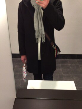 「UNIQLO（ユニクロ）のアイテム（マフラー、グレー系）」を使った、だいさん（メンズ・179cm）の冬コーディネート