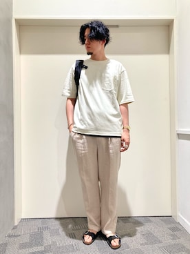 「URBAN RESEARCH DOORS（アーバンリサーチドアーズ）のハードマンズリネン 2タックトラウザー（その他パンツ）」を使った、やまChanさん（メンズ・182cm）の春コーディネート