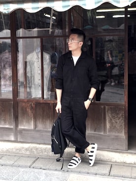 「TOPMAN（トップマン）のアイテム（オールインワン・サロペット）」を使った、Raymond Youngさん（メンズ・173cm）の夏コーディネート