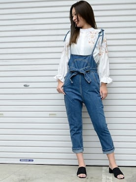 「ブルー」｜「アイテム（オールインワン・サロペット）」を使った、makotoさん（レディース・165cm）の春コーディネート