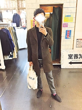 「SHIPS（シップス）のアイテム（チェスターコート）」を使った、si-moさん（メンズ・174cm）の冬コーディネート