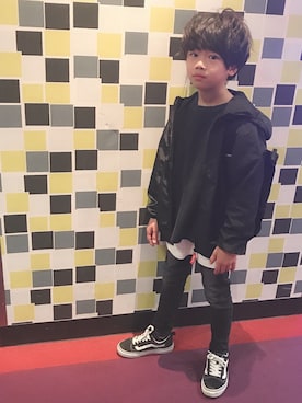 「ZARA KIDSのアイテム（ニット/セーター、ブラック系）」を使った、ksさん（キッズ）の秋コーディネート