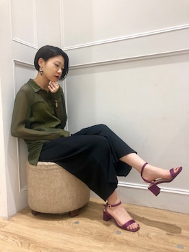 「アイテム（シューズ、パープル系）」を使った、Seika Makitaさん（レディース・154cm）の春コーディネート