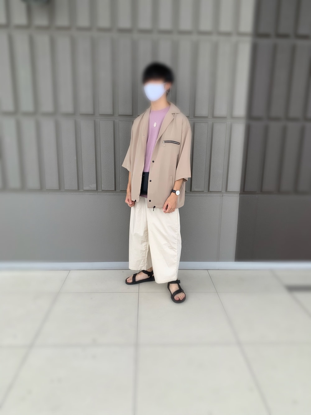 「夏コーデ」｜「無印良品のアイテム（その他パンツ、ホワイト系）」を使った、mikage0721さん（メンズ・168cm）の秋コーディネートの1枚目の写真