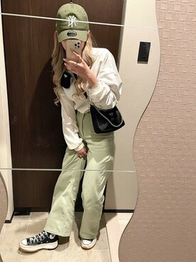 「JW Anderson（ジェイダブリューアンダーソン）のアイテム（スニーカー）」を使った、lisaさん（レディース・158cm）の春コーディネート