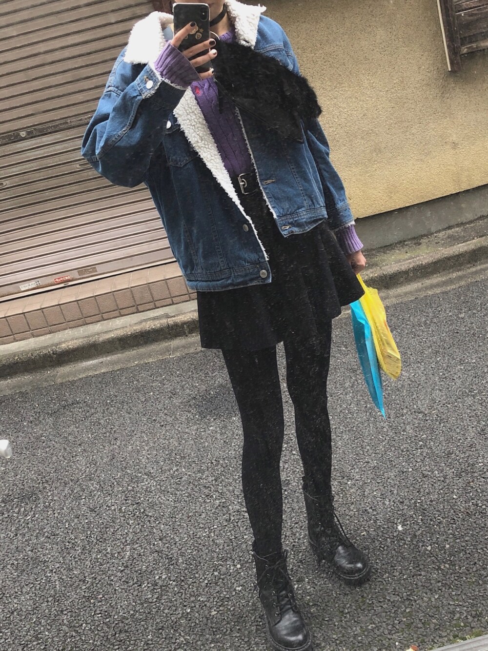「休日スタイル、ootd、FOREVER 21、ラルフローレン、グレイル、パープル、デニムボアジャケット」｜「GRLのアイテム（スカート、ブラック系）」を使った、Manicさん（レディース・168cm）の冬コーディネートの1枚目の写真