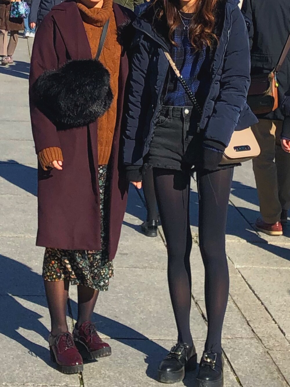 「休日スタイル、プチプラ、ZARA、GU、オトナカジュアル、おしゃれさんと繋がりたい、短パン、短パンスタイル」｜「H&Mのアイテム（その他パンツ、ブラック系）」を使った、Manicさん（レディース・168cm）の冬コーディネートの1枚目の写真