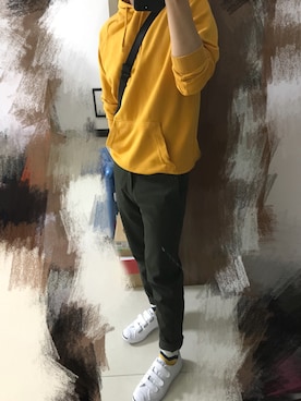 「H&M（エイチ・アンド・エム）のアイテム（パーカー）」を使った、---TS---さん（メンズ・170cm）の春コーディネート