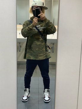 「FILA（フィラ）のアイテム（パーカー）」を使った、kou198402さん（メンズ・160cm）の秋コーディネート
