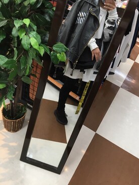 「OFF-WHITE」｜「アイテム（ライダースジャケット）」を使った、Ran♡さん（メンズ・163cm）の秋コーディネート