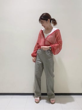 「MAJESTIC LEGON（マジェスティックレゴン）のキリカエレースタンク（タンクトップ）」を使った、マジェスティックレゴンルミネ大宮店スタッフさん（レディース・153cm）の夏コーディネート