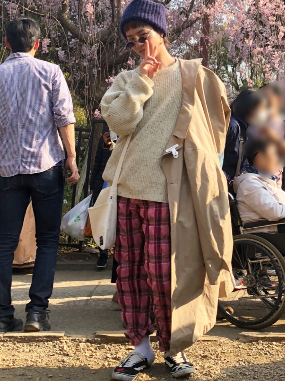 ショルダーバッグを使った「G-DRAGON」の人気ファッション