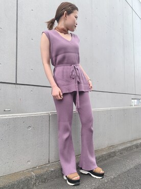 「SNIDEL（スナイデル）のアイテム（ニット/セーター、パープル系）」を使った、ゆかさん（レディース・152cm）の春コーディネート