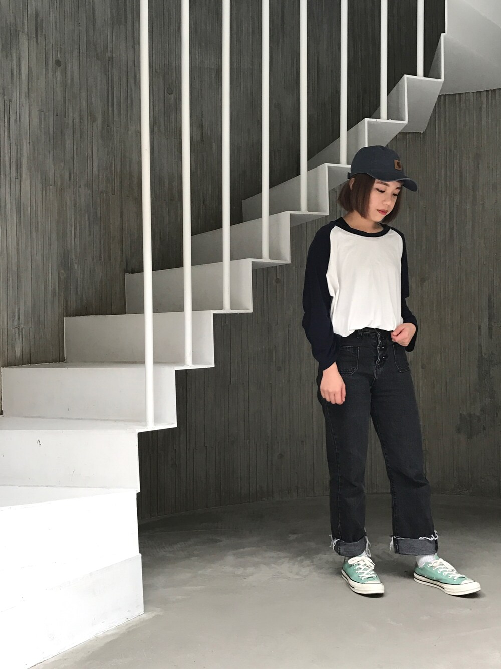 「春コーデ、converse 1970、carhartt、girl」｜「Carharttのアイテム（キャップ、ブルー系）」を使った、 Gina Tsouさん（レディース・151cm）の春コーディネートの1枚目の写真
