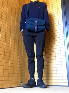 「暗め色」｜「アイテム（スニーカー）」を使った、もりすけさん（メンズ・175cm）の春コーディネート