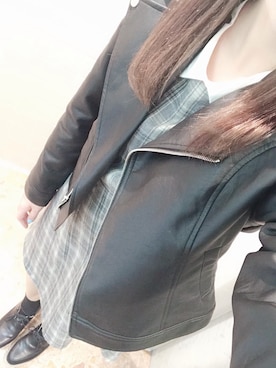 「チェックワンピース」｜「アイテム（ライダースジャケット）」を使った、あいさん（レディース・164cm）の春コーディネート