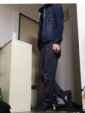 「STUDIOUS（ステュディオス）のアイテム（パーカー）」を使った、えふじさん（メンズ・174cm）の冬コーディネート
