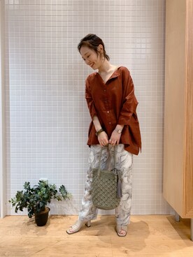 「KBF+（ケービーエフプラス）のアイテム（パンツ）」を使った、nakamuさん（レディース・160cm）の春コーディネート